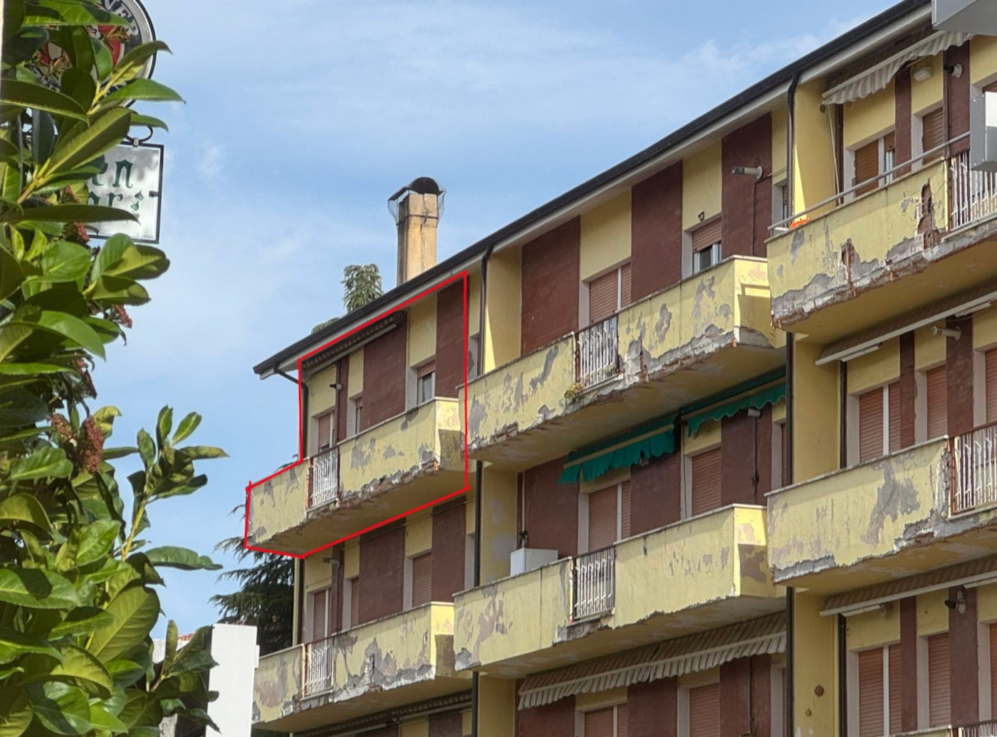 Central Apartment with Balconies, Cellar and Garage property photograph