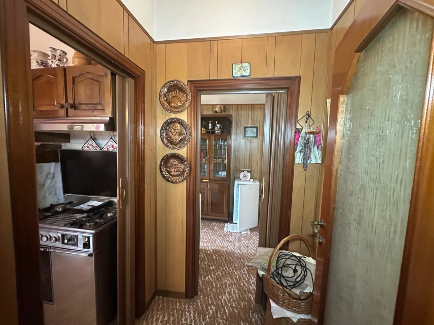 Central Apartment with Balconies, Cellar and Garage property photograph