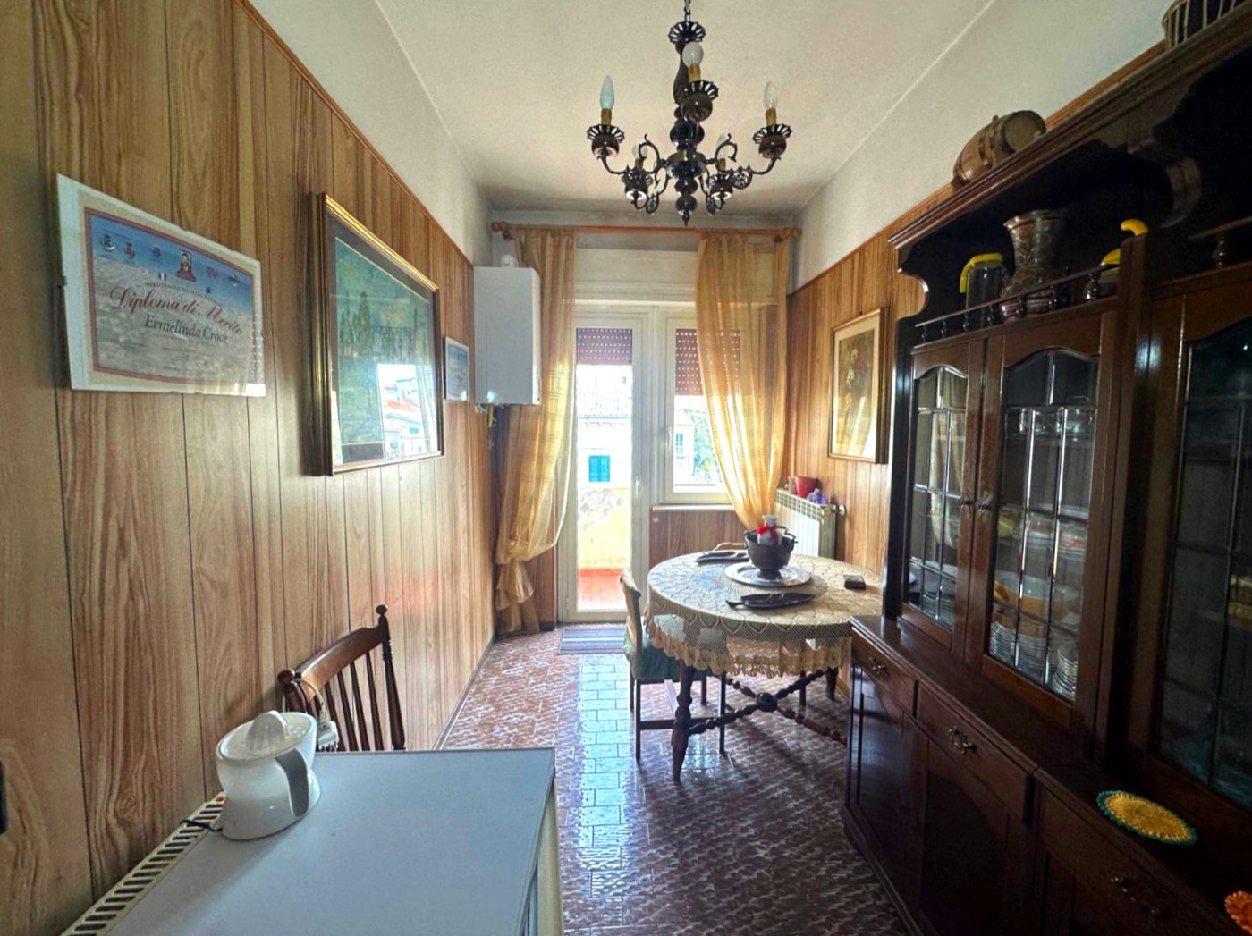 Central Apartment with Balconies, Cellar and Garage property photograph