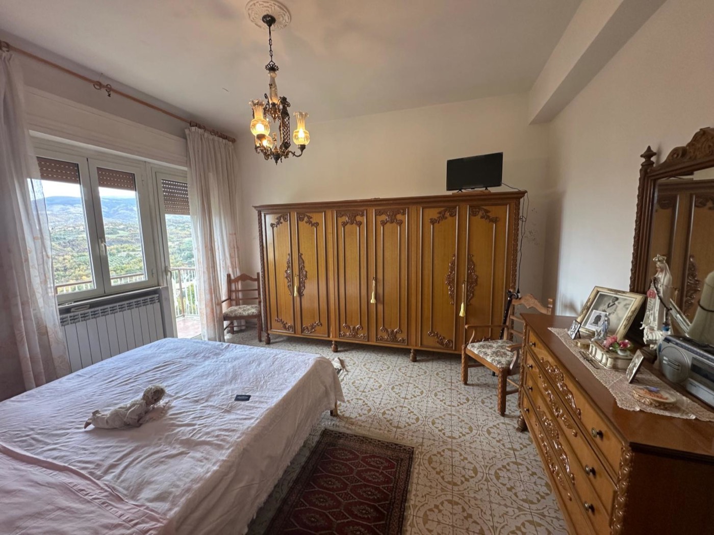 Central Apartment with Balconies, Cellar and Garage property photograph