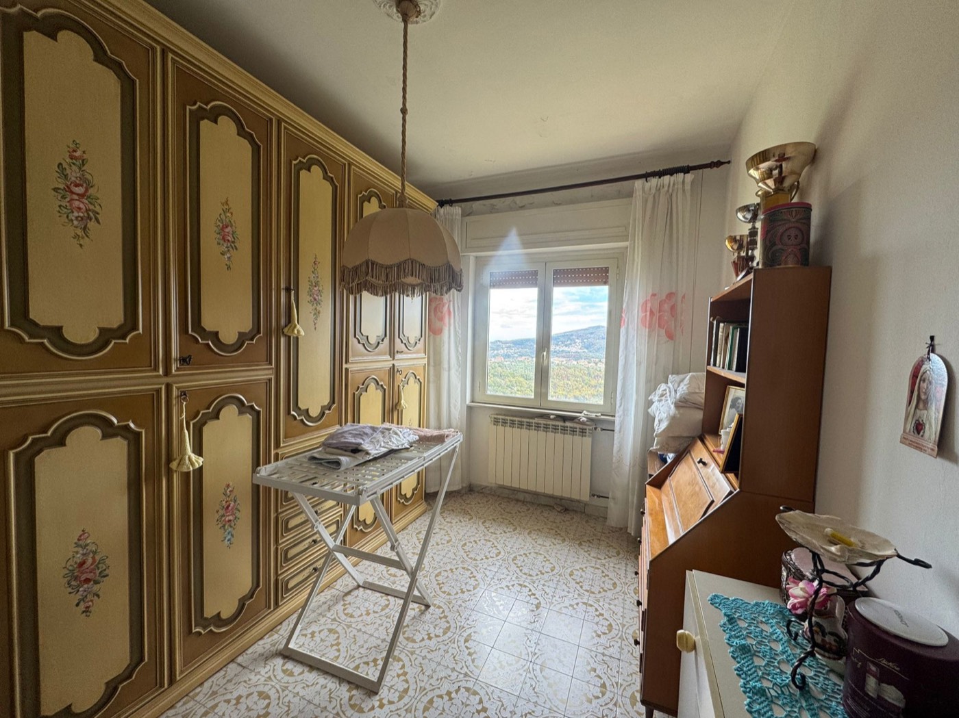 Central Apartment with Balconies, Cellar and Garage property photograph