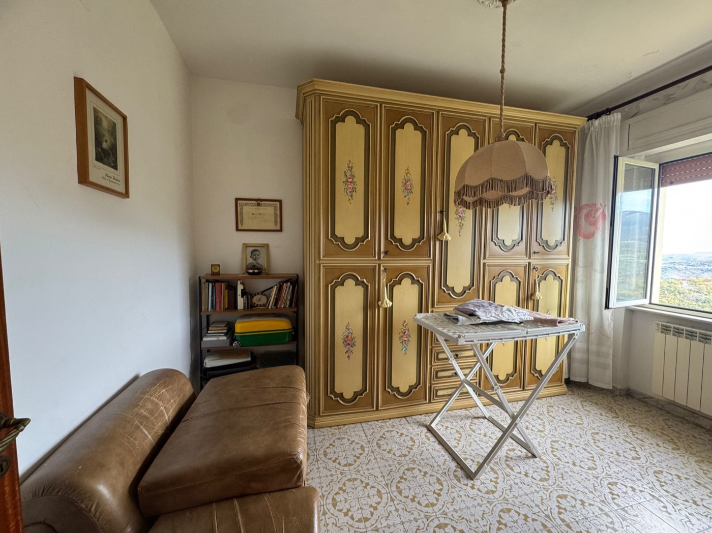 Central Apartment with Balconies, Cellar and Garage property photograph