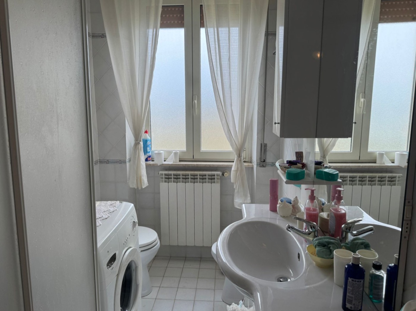 Central Apartment with Balconies, Cellar and Garage property photograph