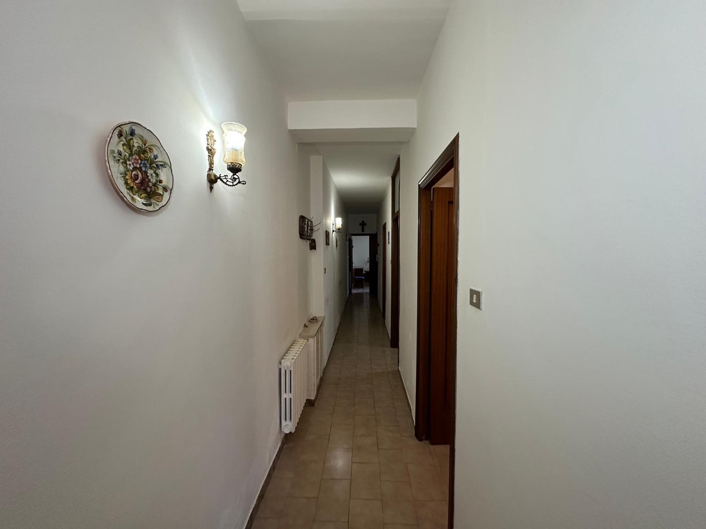 Ground-Floor Apartment in a Central Location property photograph