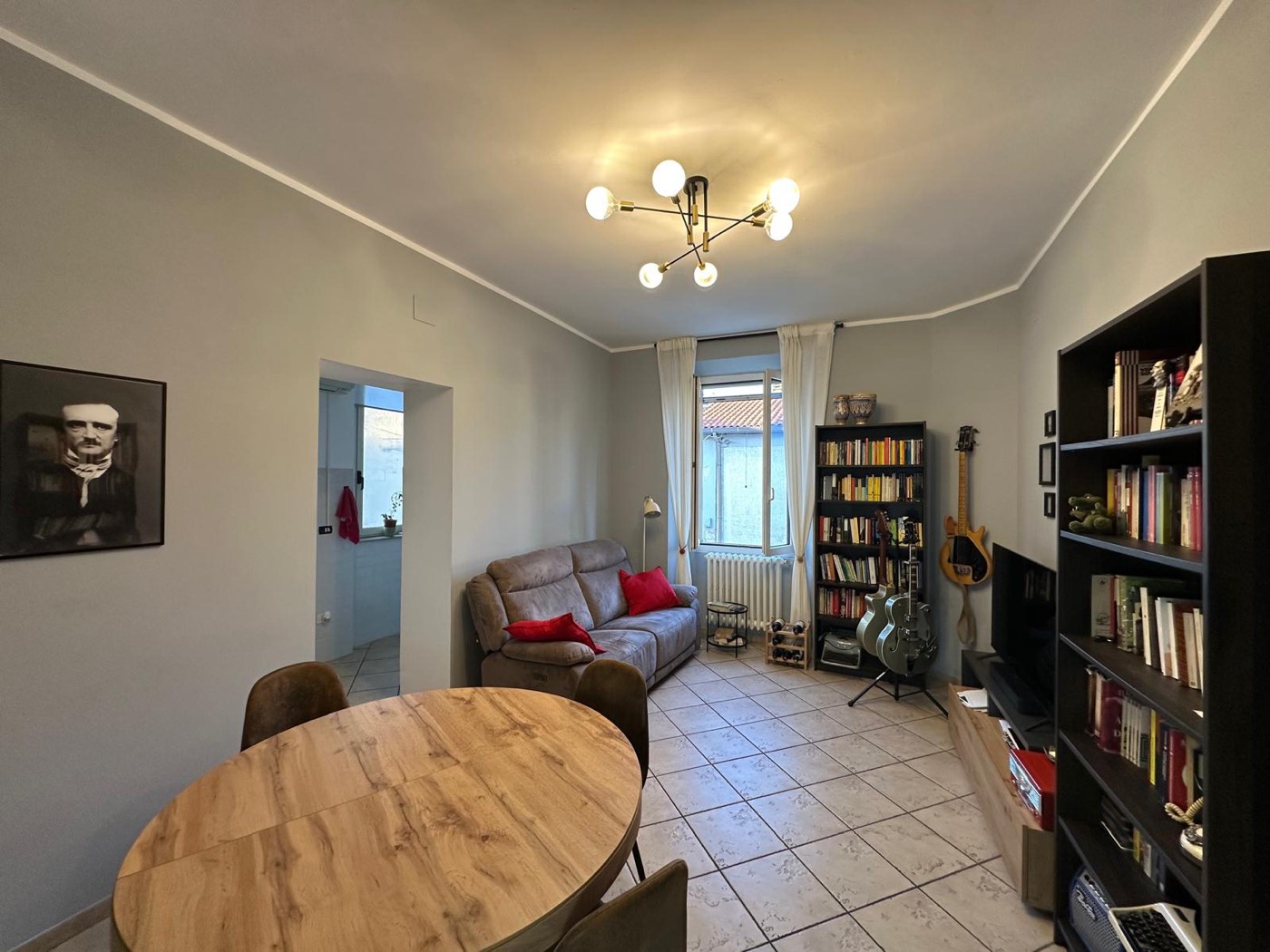 Apartment with Private Entrance and Majella-View Terrace property photograph