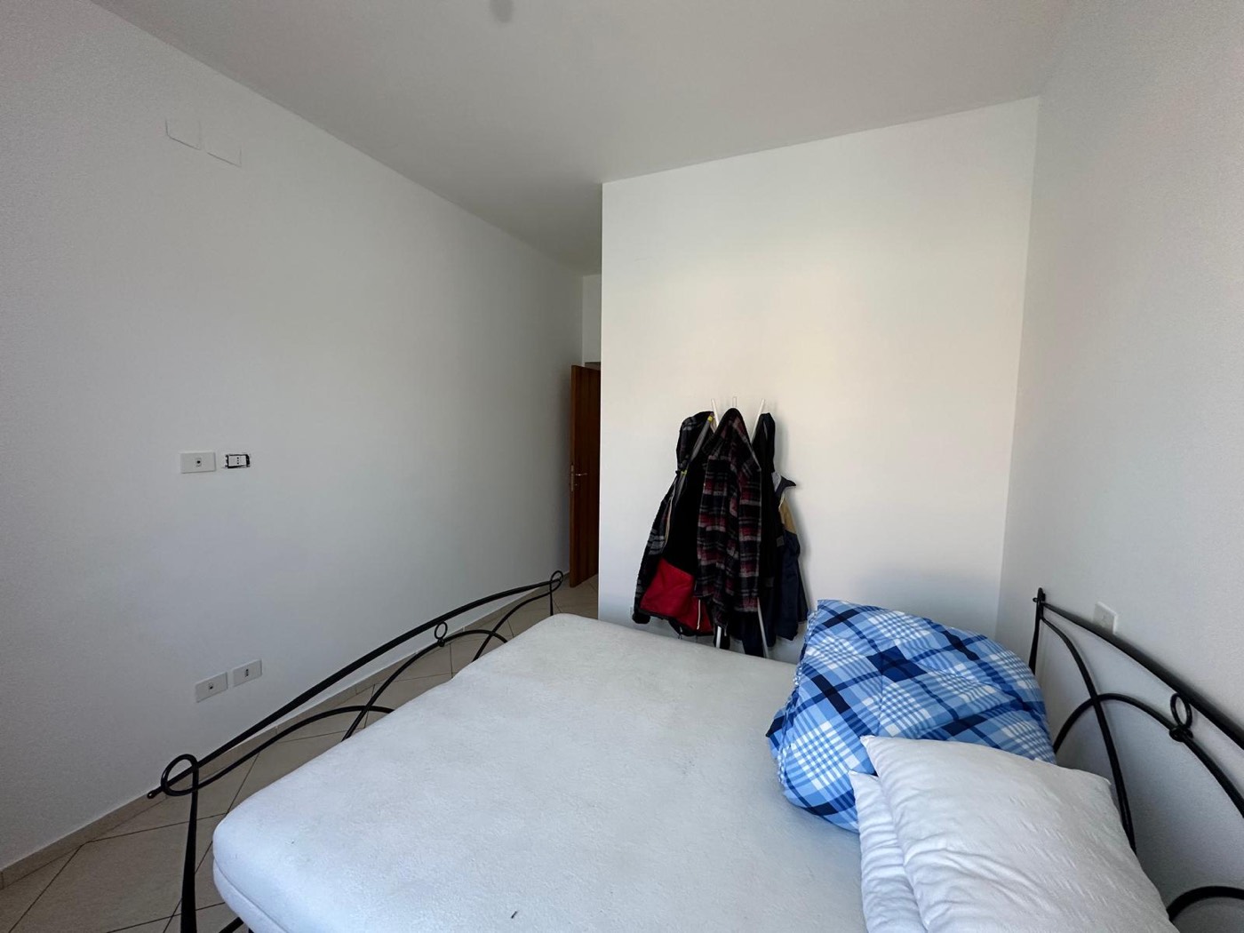 Apartment with Private Entrance and Majella-View Terrace property photograph