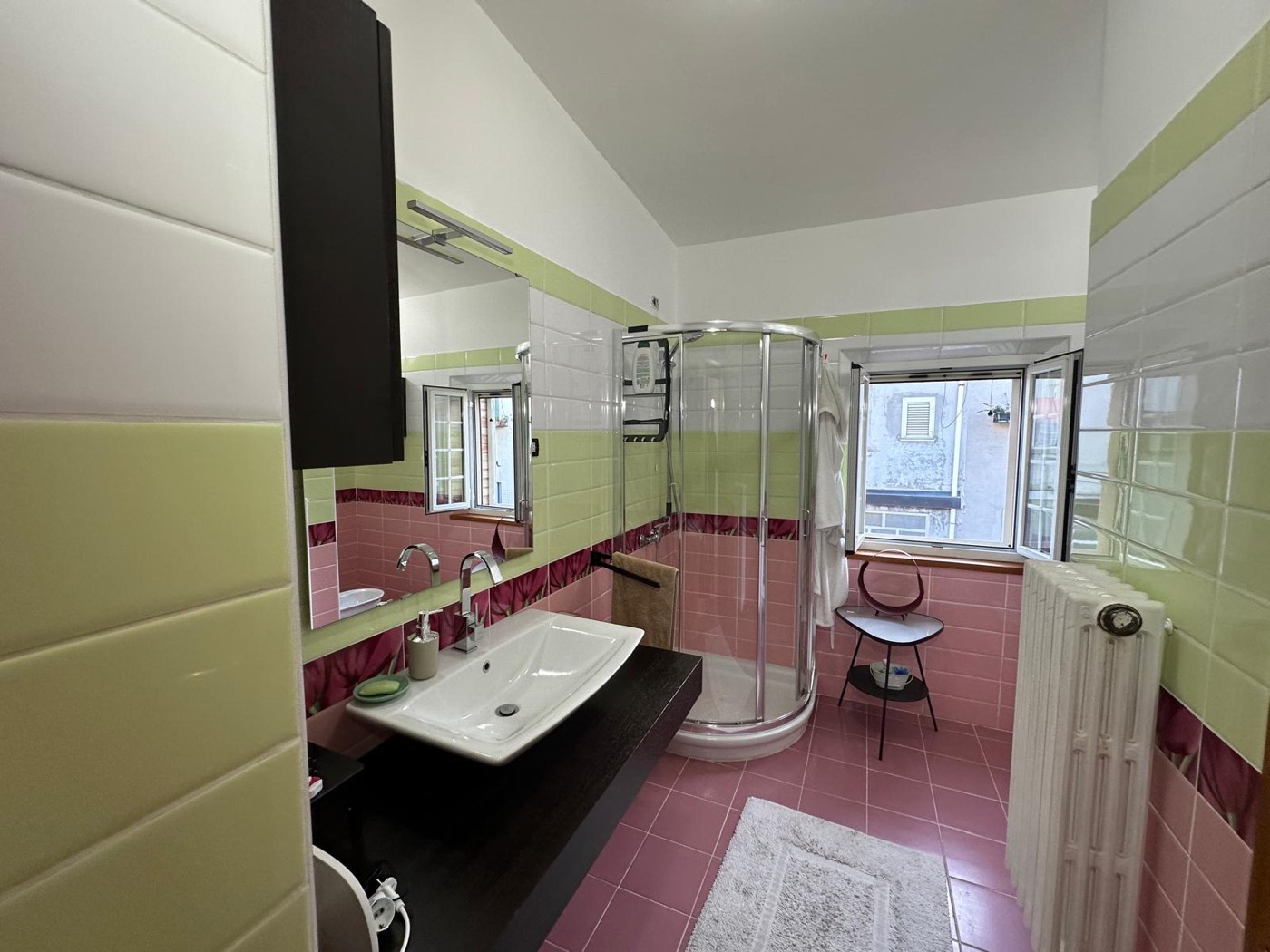 Apartment with Private Entrance and Majella-View Terrace property photograph