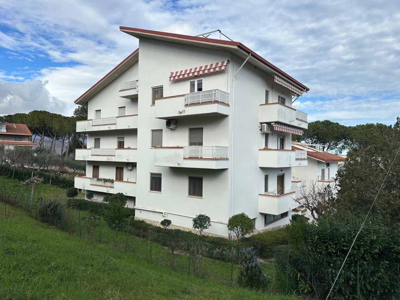 Apartment with Cellar and Communal Garden property photograph
