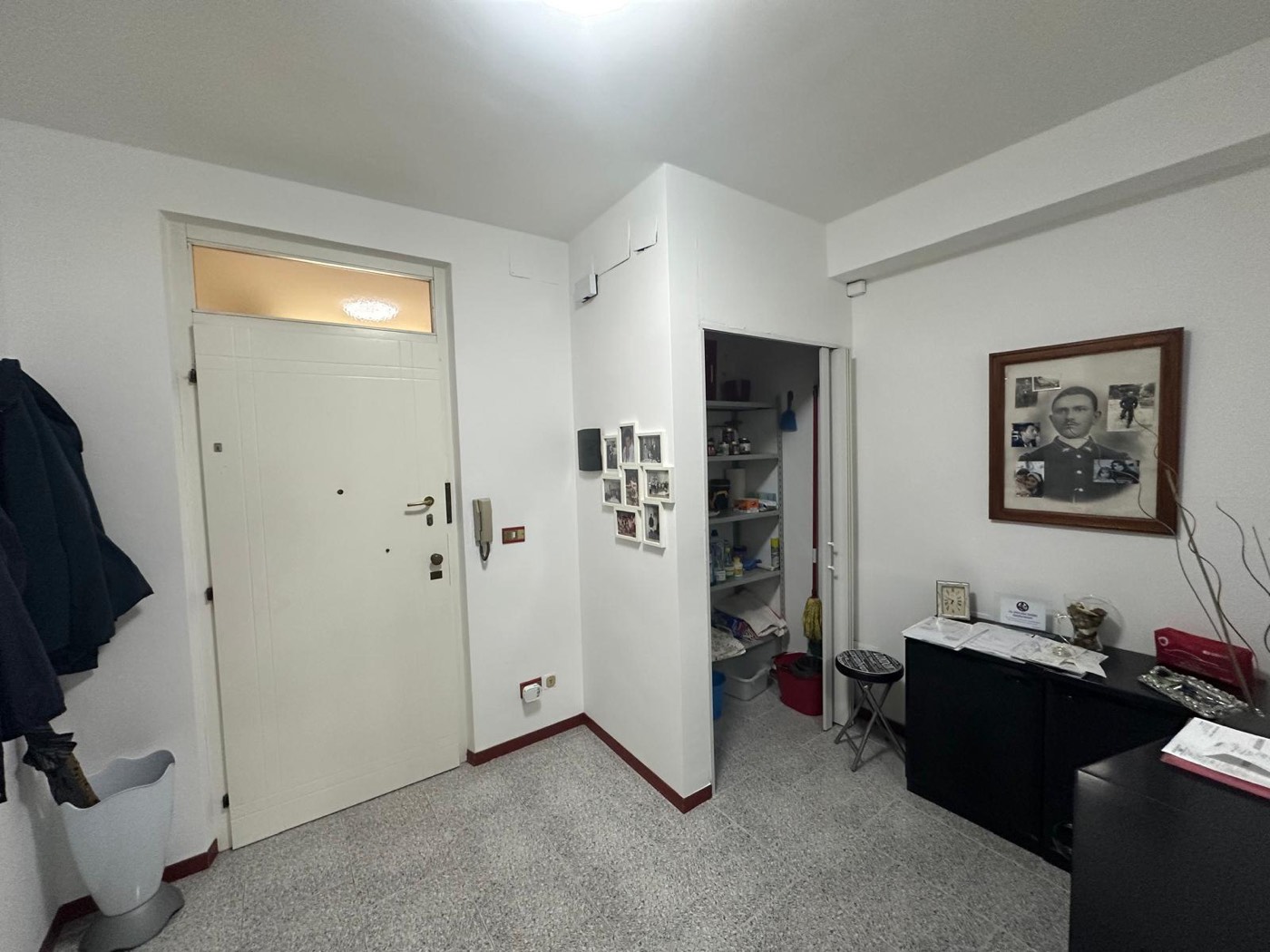Apartment with Cellar and Communal Garden property photograph