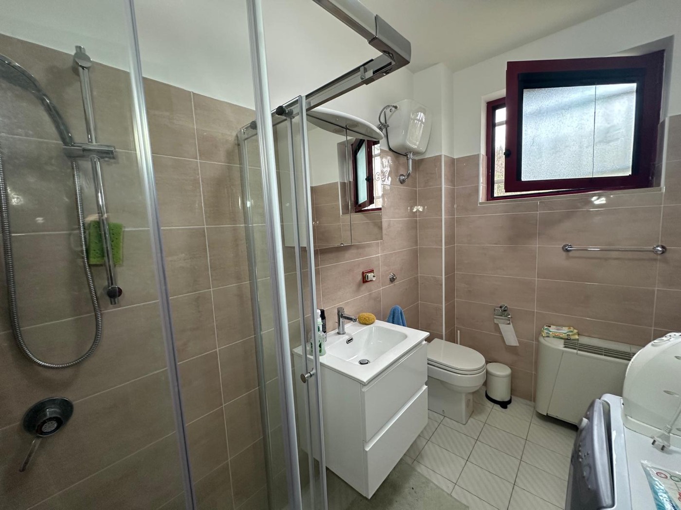 Apartment with Cellar and Communal Garden property photograph