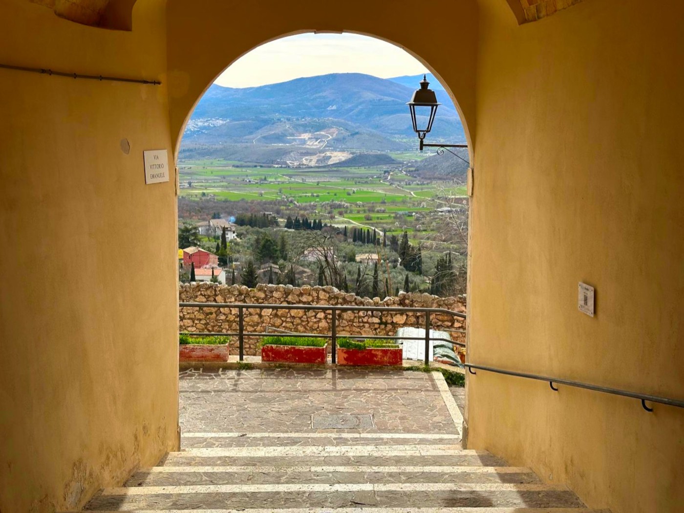 Traditional Furnished House with a Stone Portal in the Historic Centre in Ofena, AQ