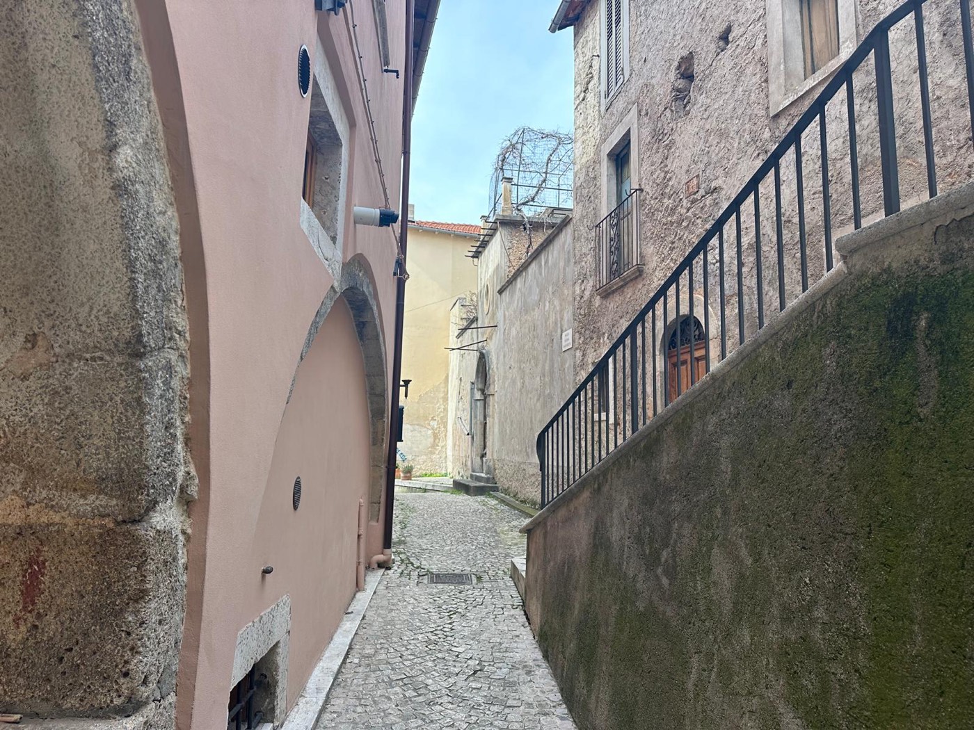 Traditional Furnished House with a Stone Portal in the Historic Centre property photograph
