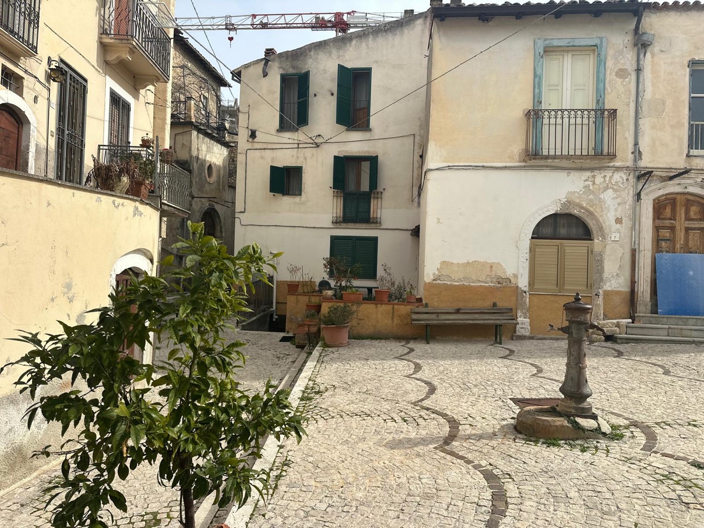 Traditional Furnished House with a Stone Portal in the Historic Centre property photograph