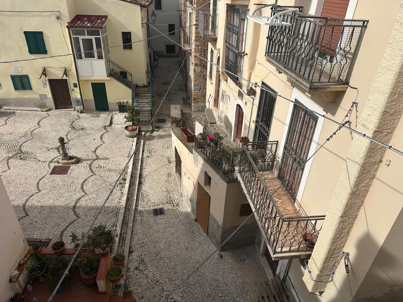 Traditional Furnished House with a Stone Portal in the Historic Centre property photograph
