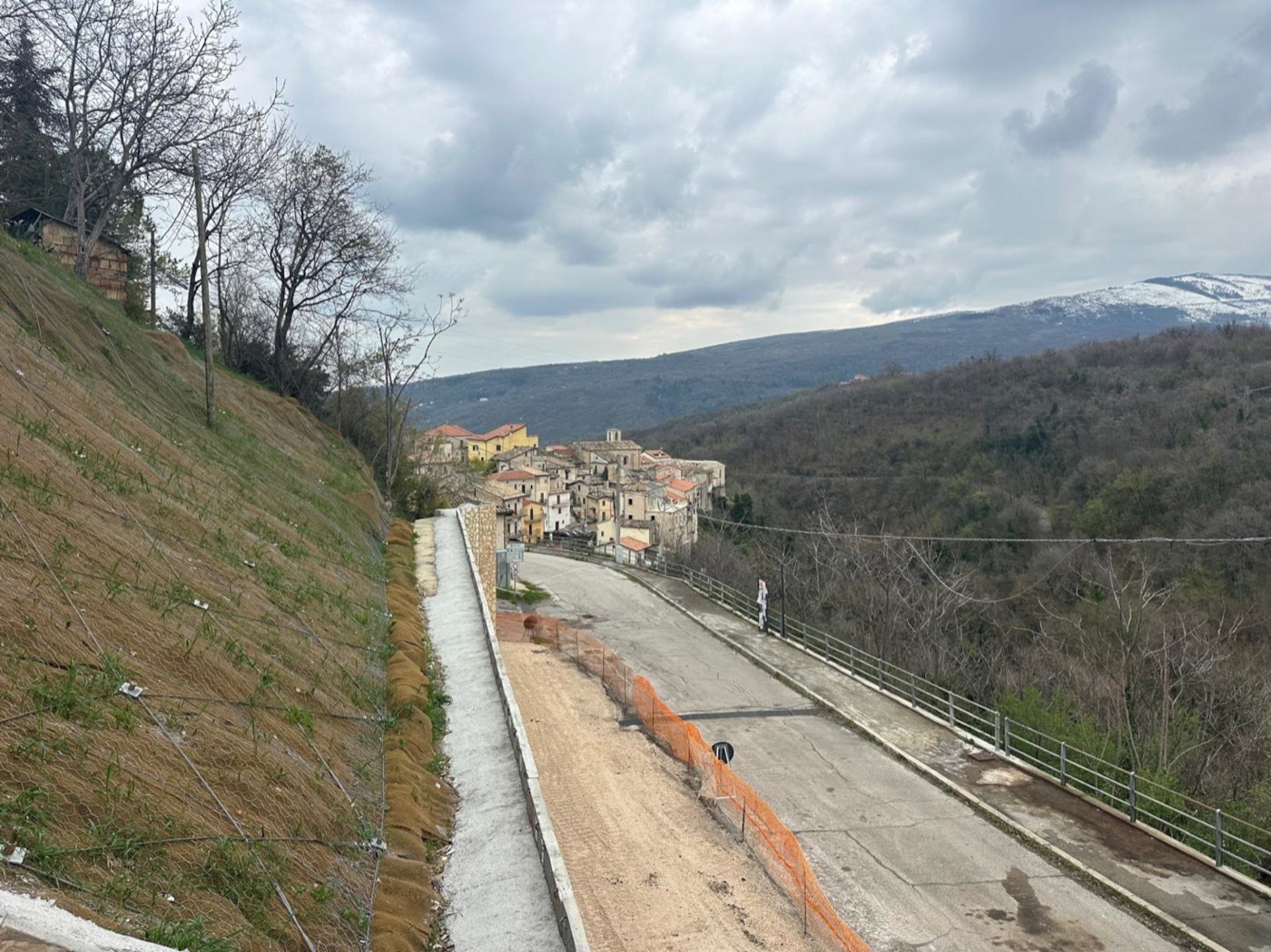 Spacious Independent Portion in Abbateggio property photograph