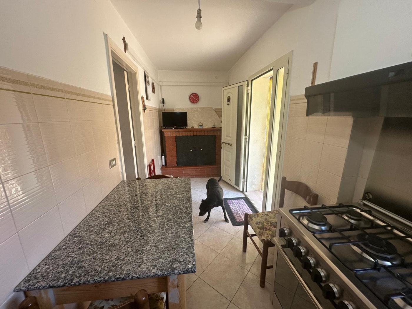Kitchen and dining area — 1321