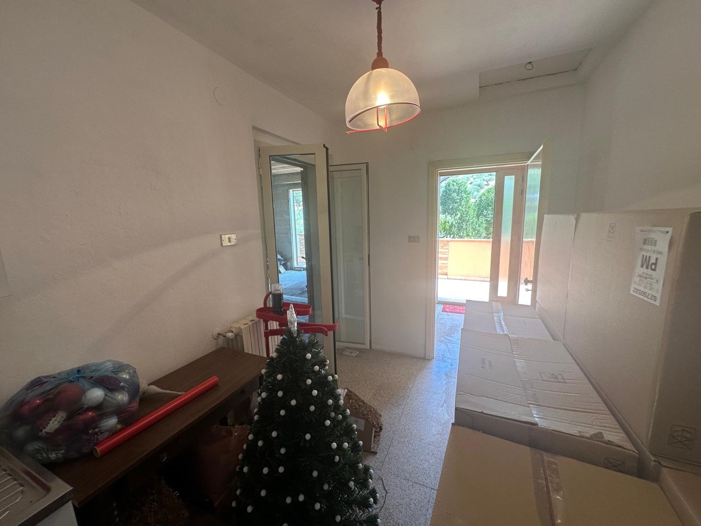 First-floor room — 1321