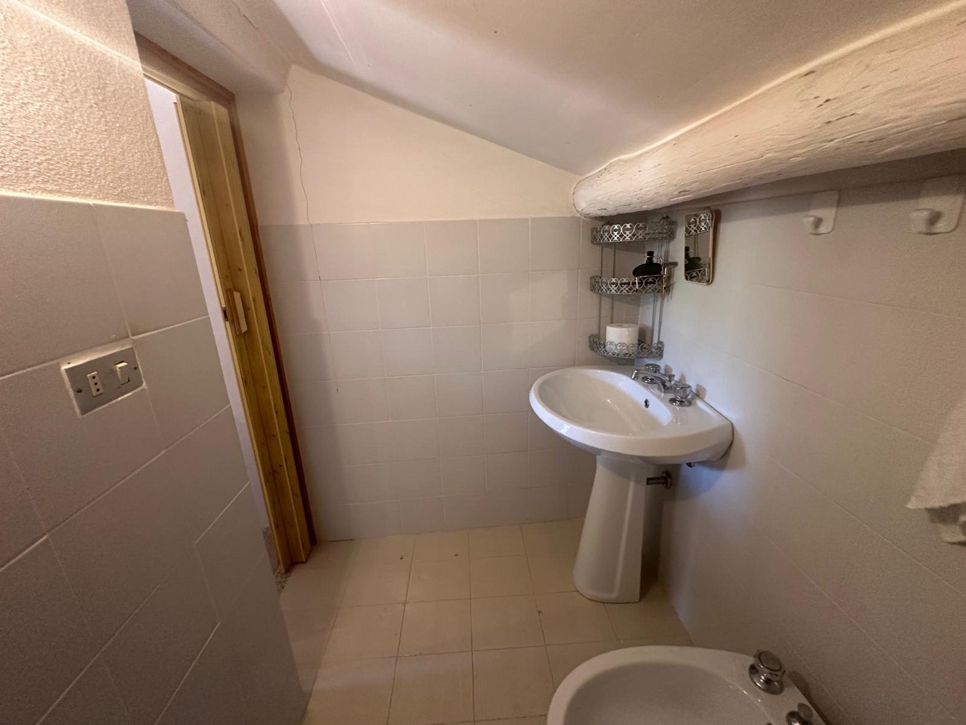 Bathroom fixtures — 1321