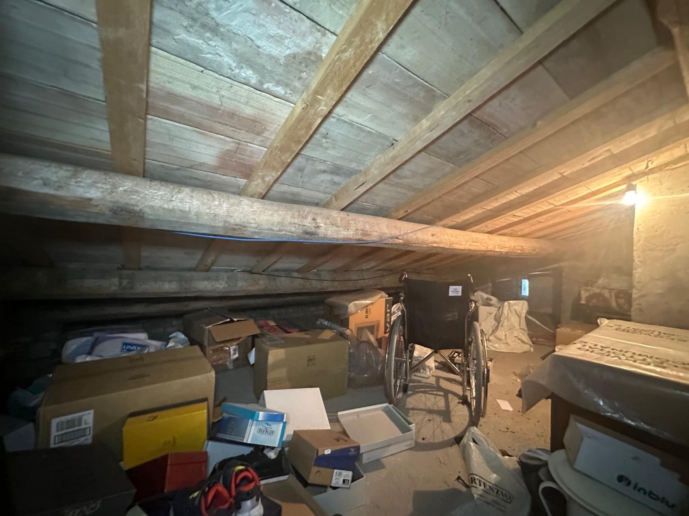 Roof space — 1321