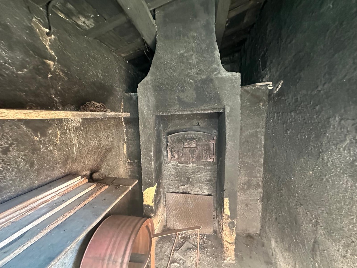 Wood-fired oven — 1321