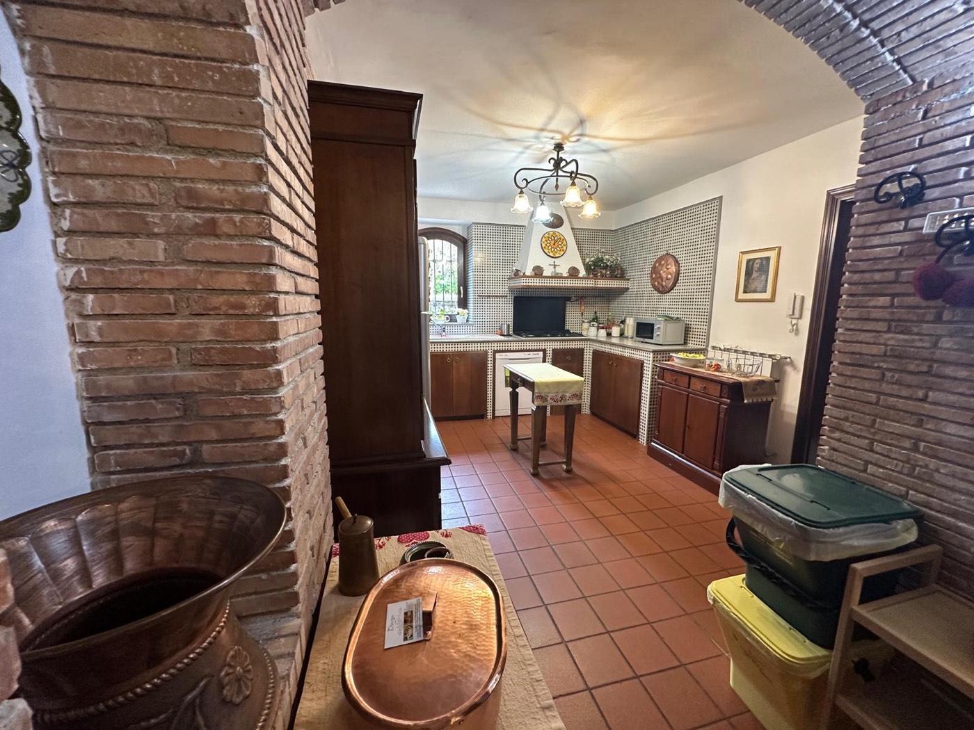 Kitchen and dining area — 1329