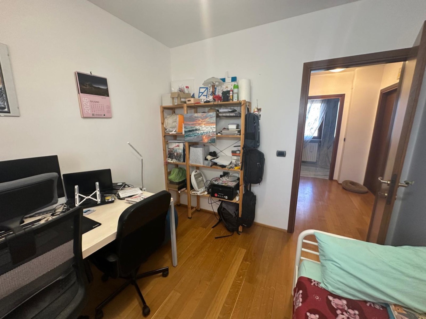 Walk-in wardrobe and dressing area — 1332