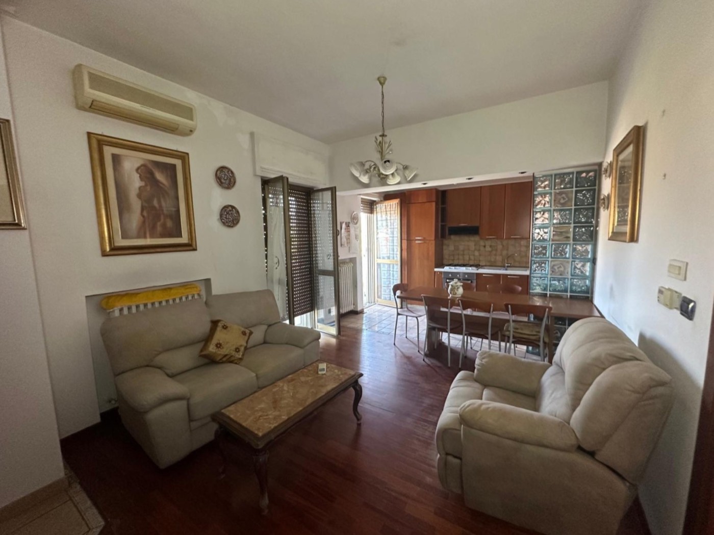 Kitchen and living areas — 1339