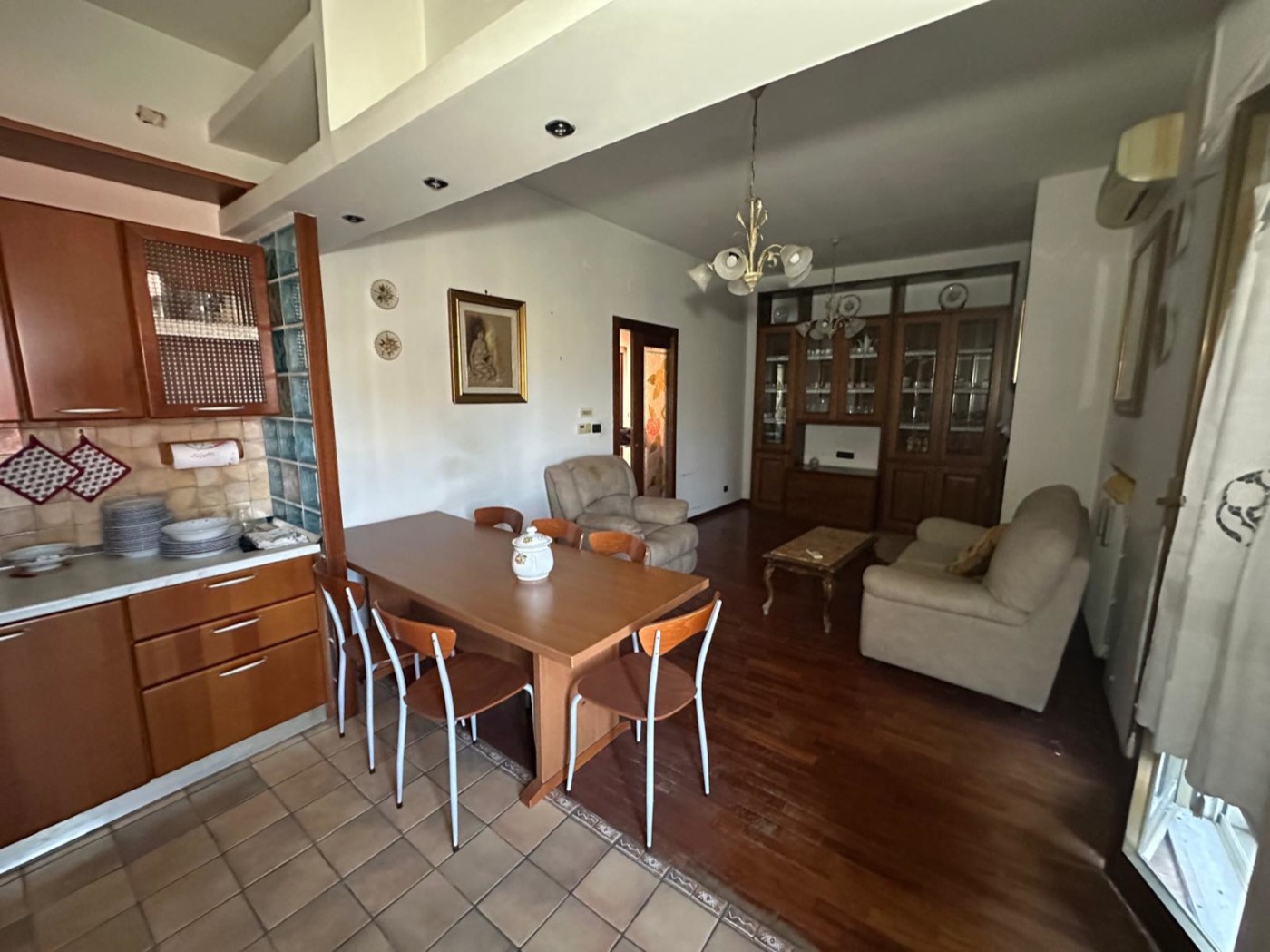 Kitchen and living areas — 1339