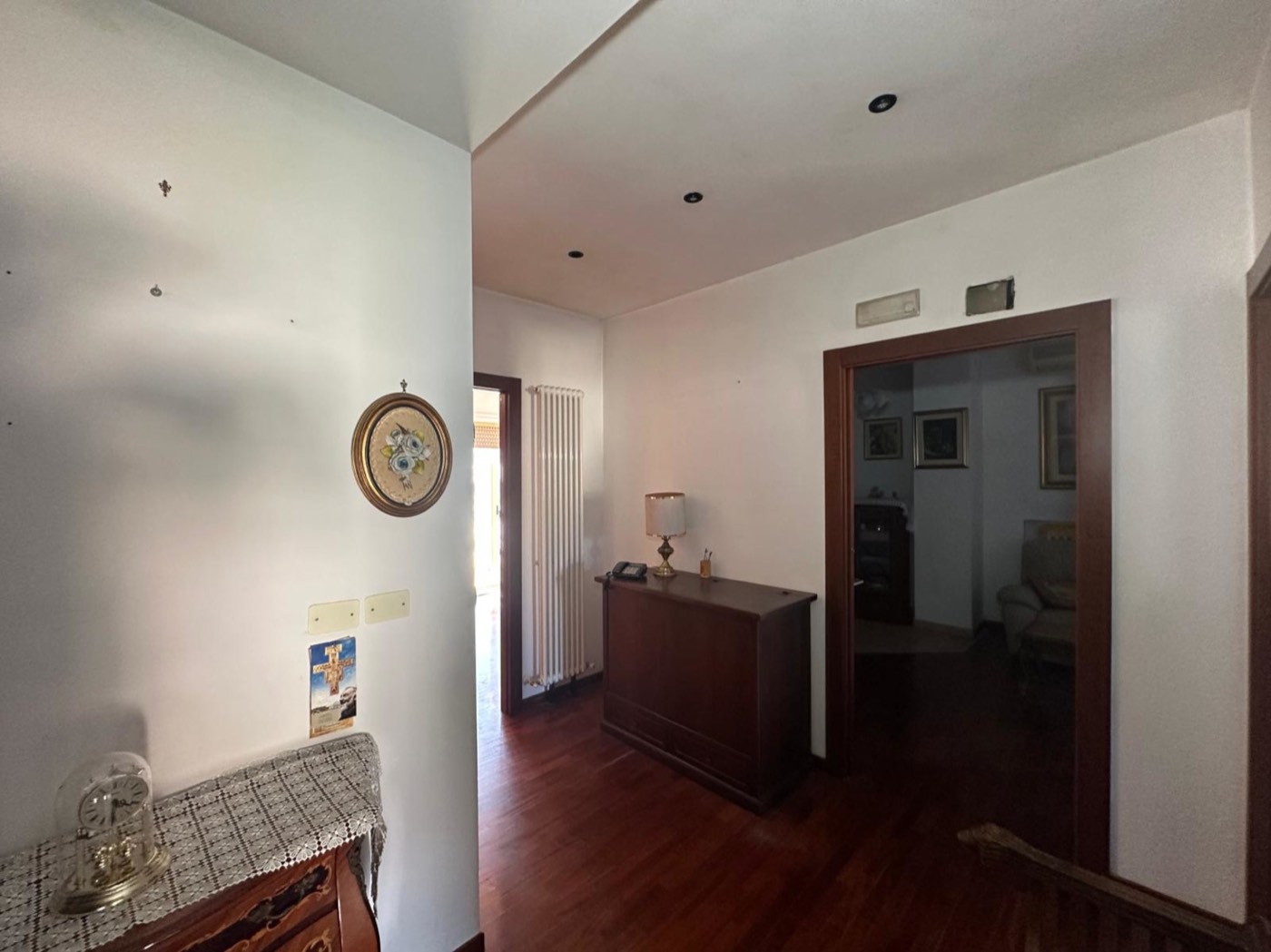 Interior hallway and flexible room — 1339
