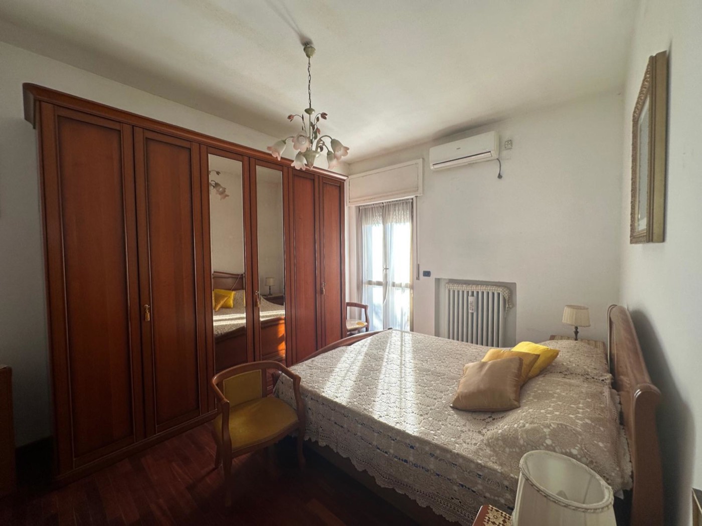 Interior hallway and flexible room — 1339