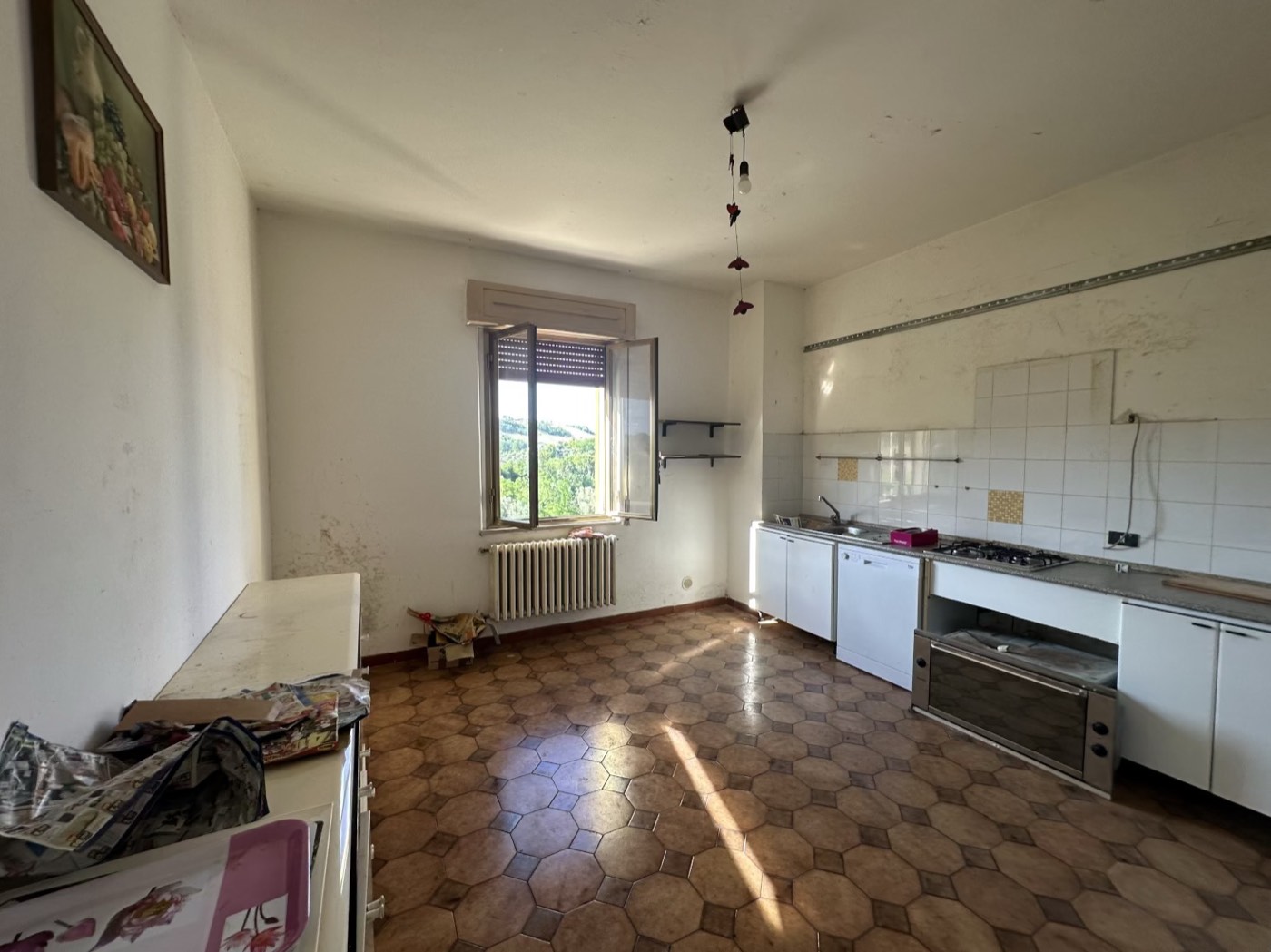 First-floor kitchen and dining room — 1341