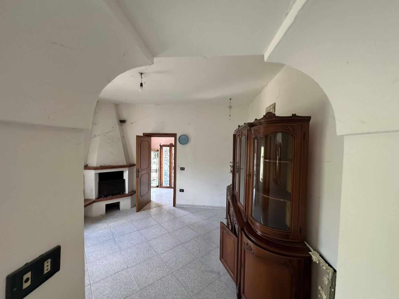 Ground-floor kitchen and living areas — 1341